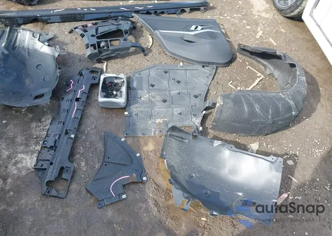 2025 BMW 330I xDrive z USA, uszkodzony, nr VIN 3MW89CW07S8F74134